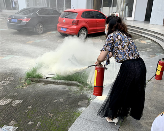 滅火器的使用指導 滅火器的使用指導