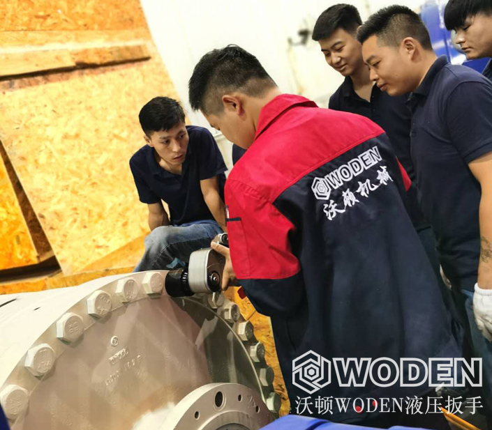 沃頓技術(shù)人員現(xiàn)場(chǎng)培訓(xùn)情景 沃頓技術(shù)人員現(xiàn)場(chǎng)培訓(xùn)情景