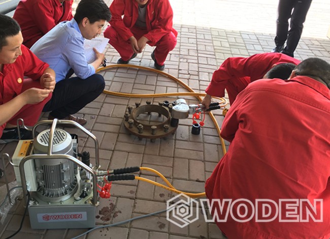 沃頓現場培訓講解液壓扳手必須知道的使用安全要點 沃頓現場培訓講解液壓扳手必須知道的使用安全要點