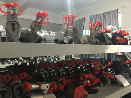 驅(qū)動(dòng)液壓扳手和中空液壓扳手區(qū)別，有哪些？